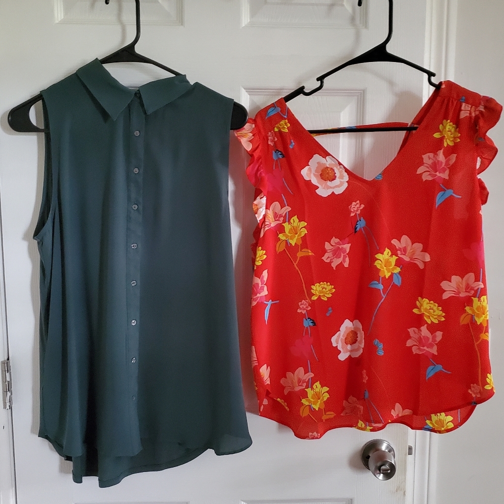 Bundle of 2 summer tops.